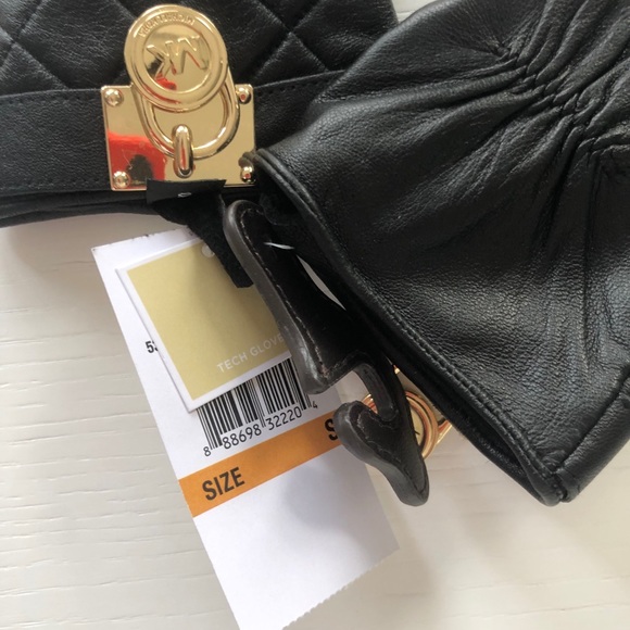 Michael Kors Gloves - Picture 2 of 3